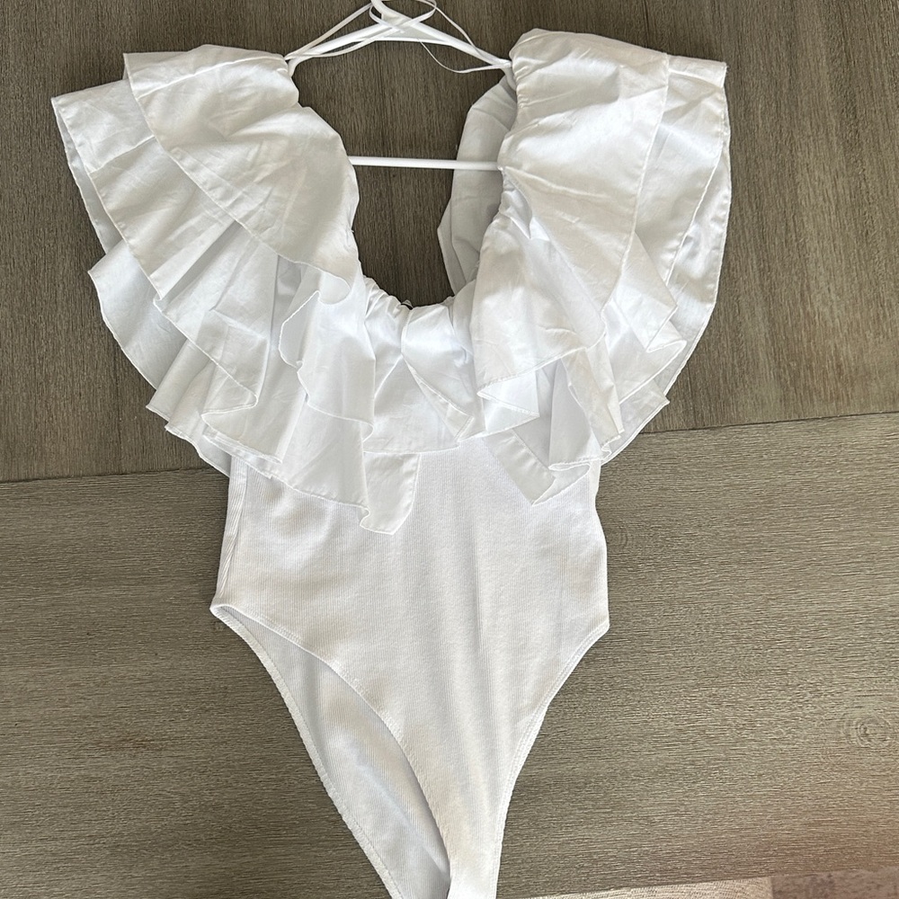 Zara White Ruffled Bodysuit